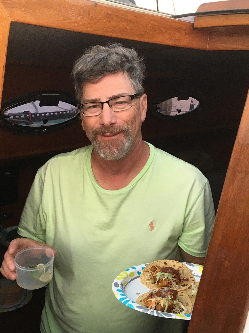 Name:  Bob and street tacos.jpg
Views: 876
Size:  307.1 KB