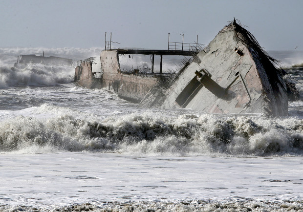 Name:  cement ship.jpg
Views: 953
Size:  98.8 KB