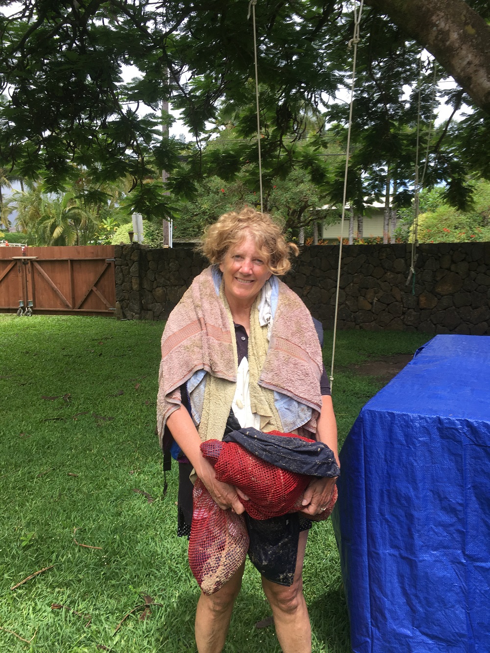 Name:  bag lady of Hanalei Bay.JPG
Views: 1452
Size:  718.4 KB